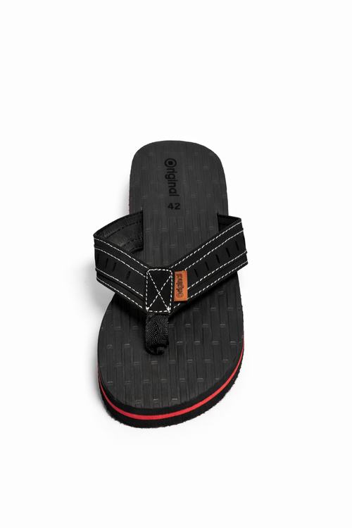Black casual flip-flops